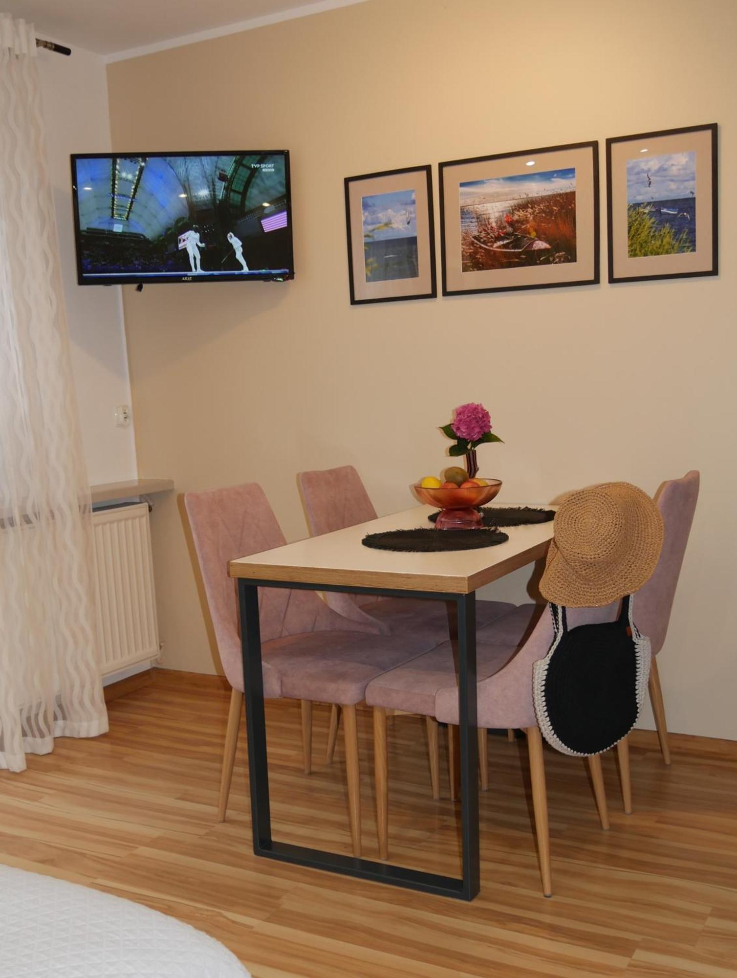 Apartamenty I Mieszkania Wakacyjne Chałupy Εξωτερικό φωτογραφία