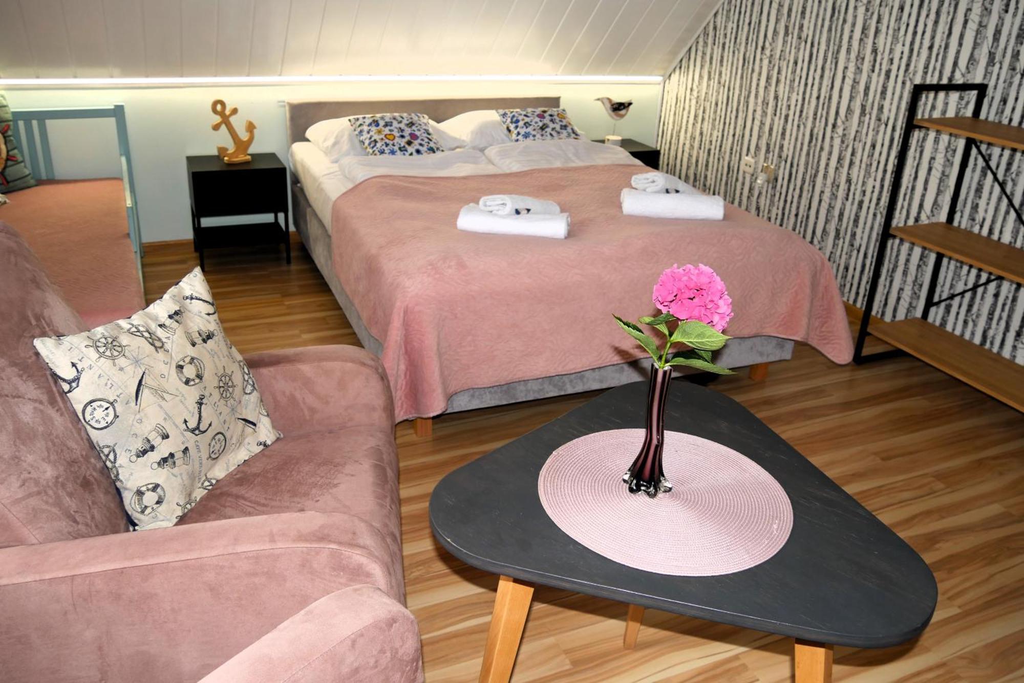 Apartamenty I Mieszkania Wakacyjne Chałupy Εξωτερικό φωτογραφία